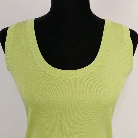 Exclusively Misook Petite Green Tank - Picture 4 of 7